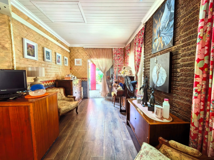 5 Bedroom Property for Sale in Sasolburg Ext 4 Free State